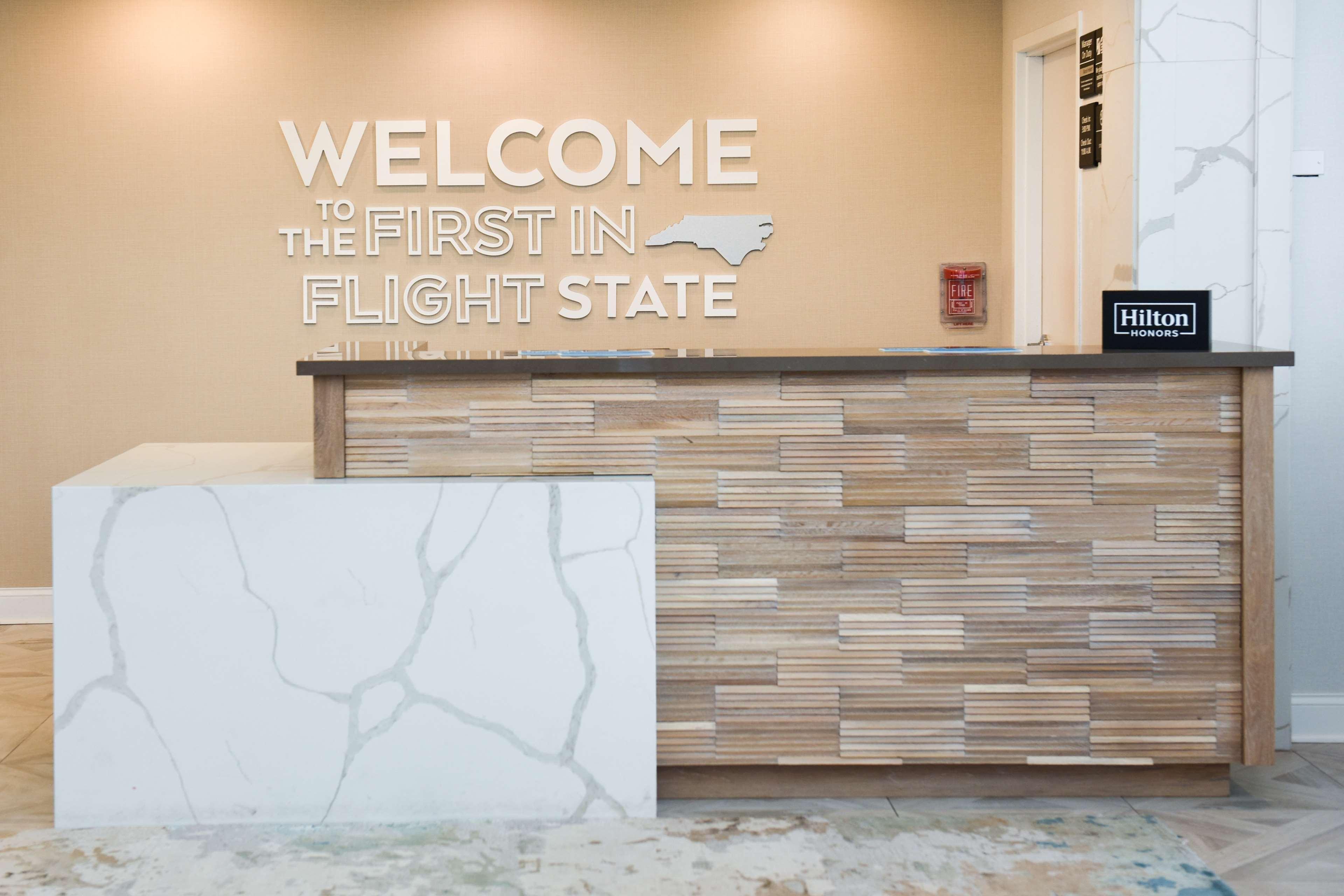Hampton Inn & Suites South Park At Phillips Place Charlotte Zewnętrze zdjęcie