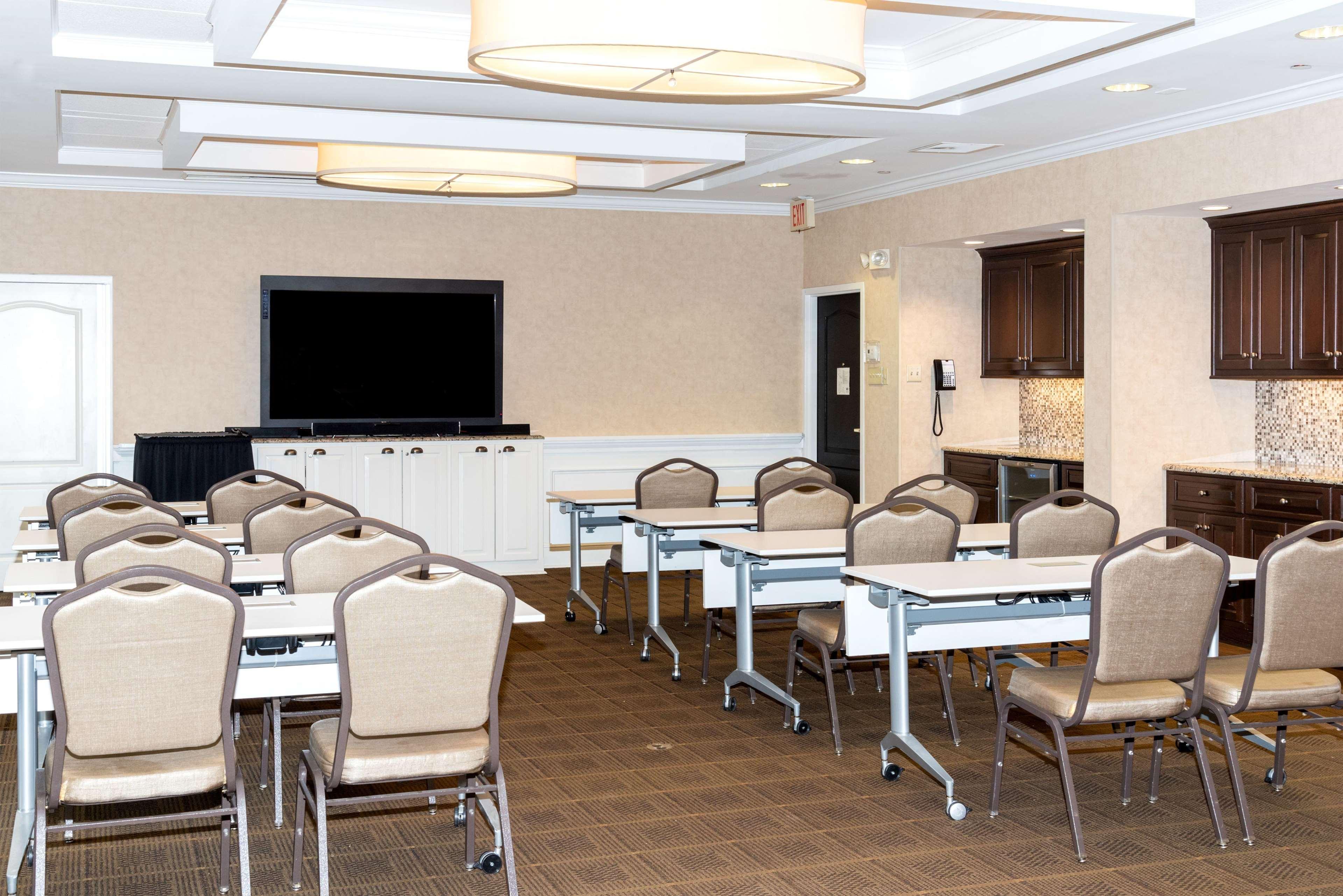 Hampton Inn & Suites South Park At Phillips Place Charlotte Zewnętrze zdjęcie
