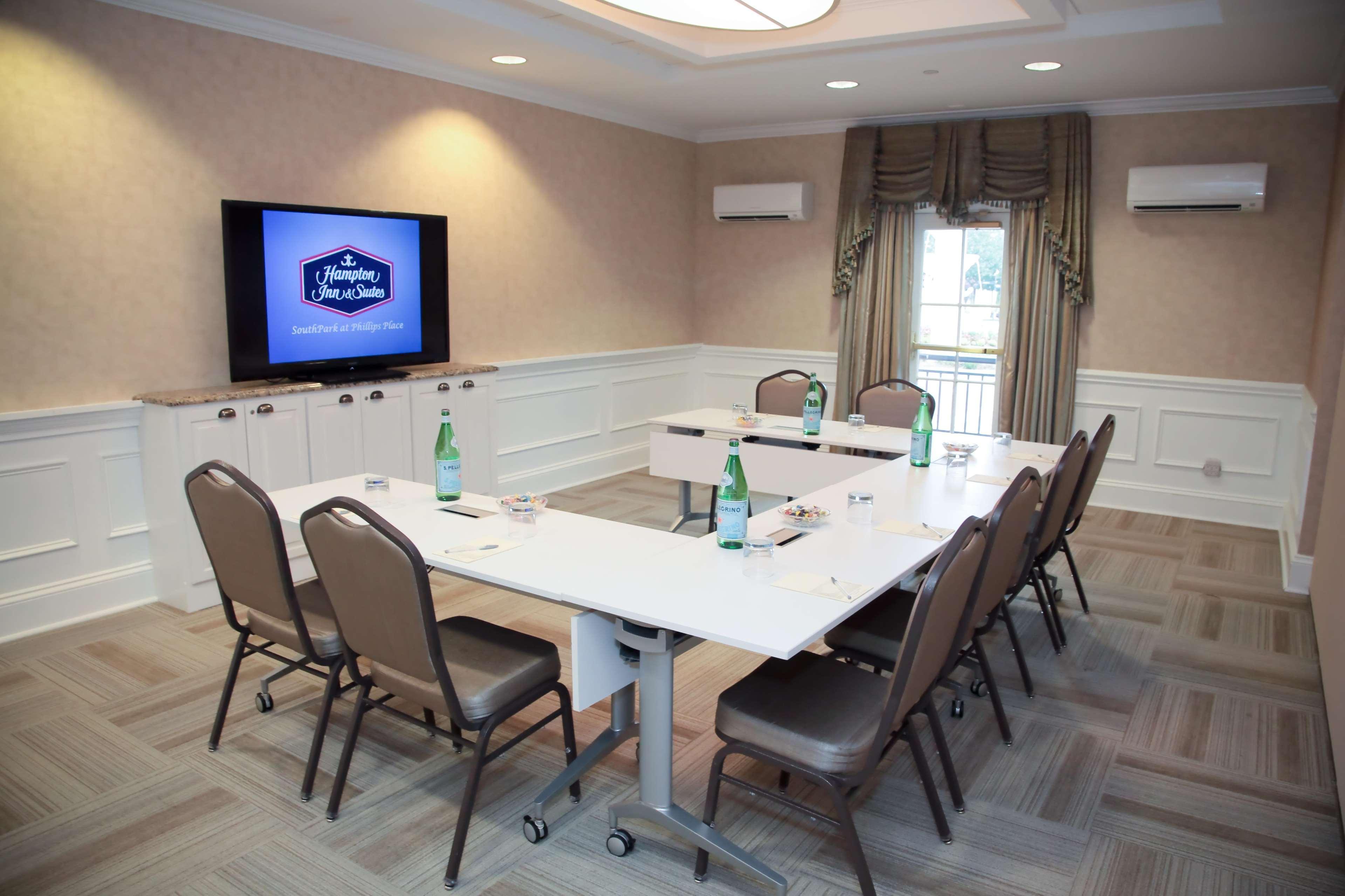 Hampton Inn & Suites South Park At Phillips Place Charlotte Zewnętrze zdjęcie