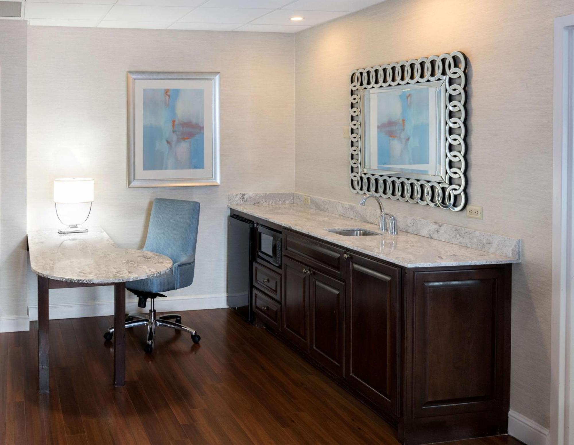 Hampton Inn & Suites South Park At Phillips Place Charlotte Zewnętrze zdjęcie